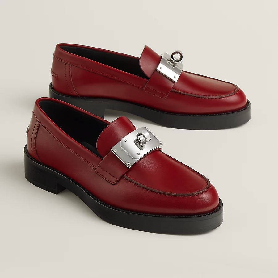 Hot loafer - Image 1